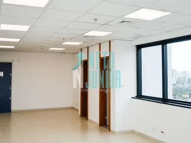 Conjunto com 35m², à venda ou para alugar, no bairro Santo Amaro em São Paulo