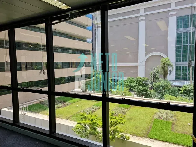 Conjunto com 255m², para alugar, no bairro Vila Olímpia em São Paulo