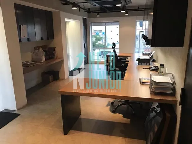 Conjunto com 182m², à venda ou para alugar, no bairro Pinheiros em São Paulo