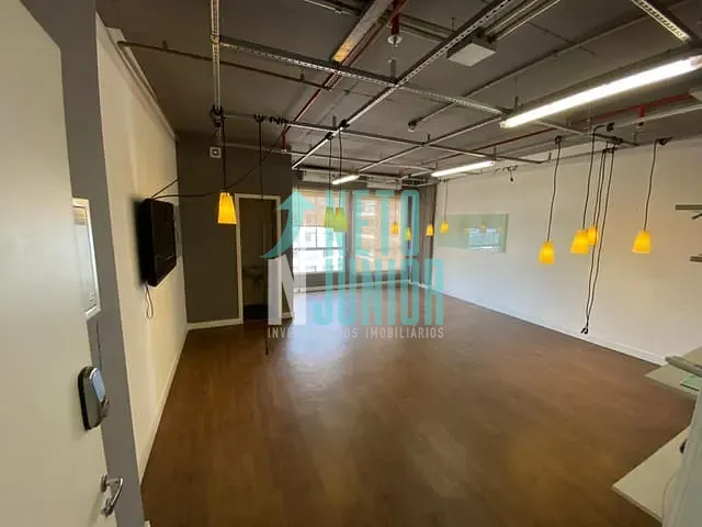 Conjunto com 40m², à venda, no bairro Pinheiros em São Paulo