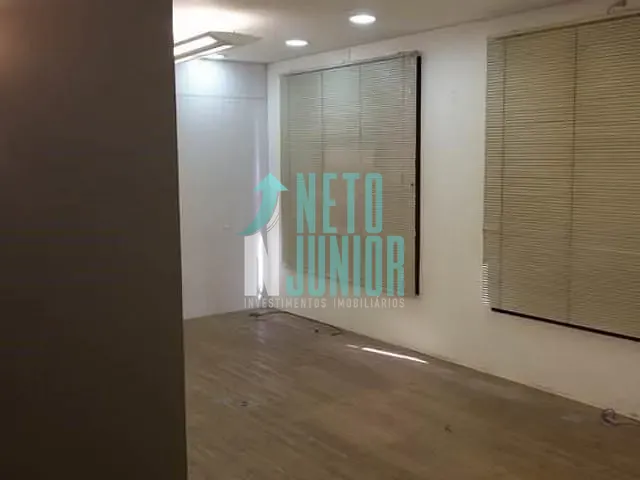 Conjunto com 45m², à venda ou para alugar, no bairro Vila Olímpia em São Paulo