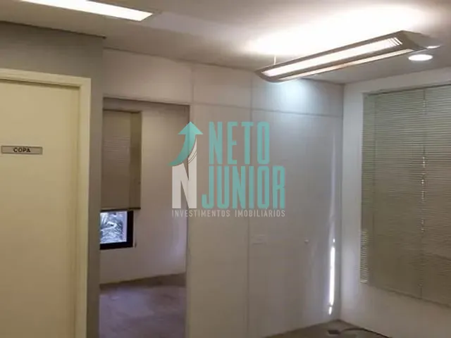 Conjunto com 45m², à venda ou para alugar, no bairro Vila Olímpia em São Paulo