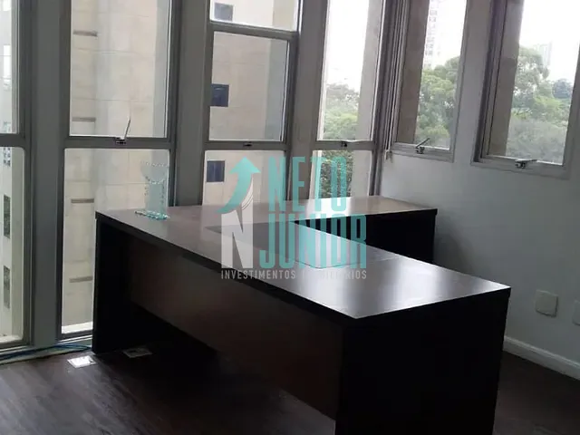 Conjunto com 300m², para alugar, no bairro Bela Vista em São Paulo