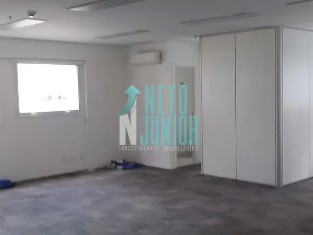 Conjunto com 110m², para alugar, no bairro Itaim Bibi em São Paulo