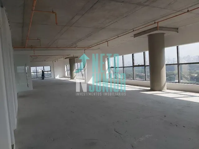 Conjunto com 600m², para alugar, no bairro Moema em São Paulo
