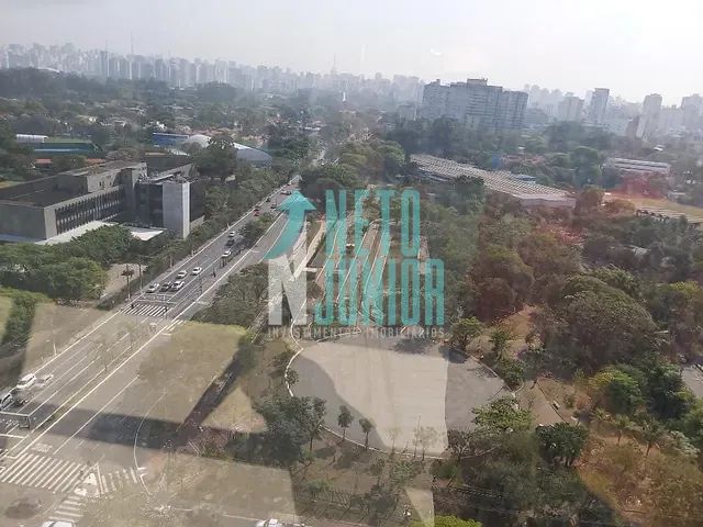 Conjunto com 600m², para alugar, no bairro Moema em São Paulo