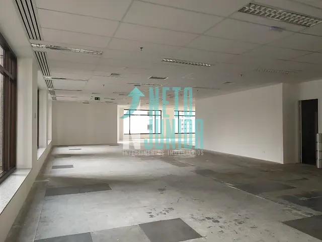 Conjunto com 730m², para alugar, no bairro Moema em São Paulo