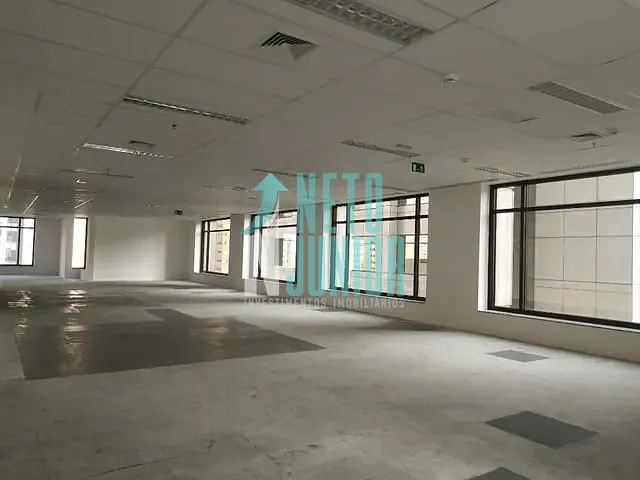 Conjunto com 730m², para alugar, no bairro Moema em São Paulo
