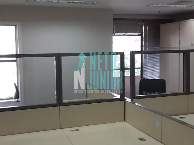 Conjunto com 135m², para alugar, no bairro Itaim Bibi em São Paulo