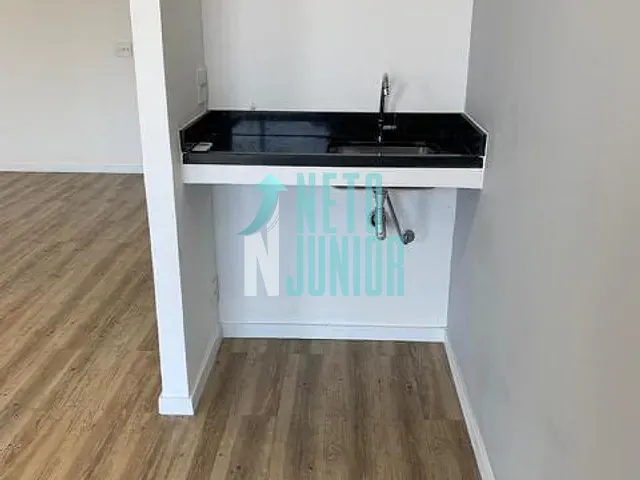 Conjunto com 64m², para alugar, no bairro Vila Cordeiro em São Paulo