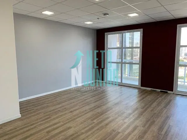 Conjunto com 64m², para alugar, no bairro Vila Cordeiro em São Paulo