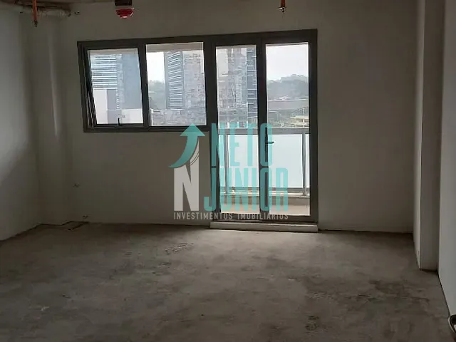 Conjunto com 125m², à venda, no bairro Santo Amaro em São Paulo