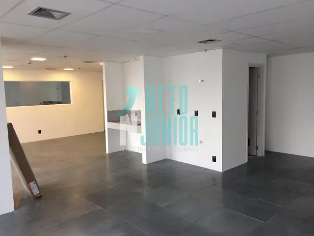 Conjunto com 123m², para alugar, no bairro Vila Almeida em São Paulo