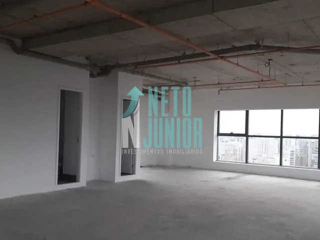 Conjunto com 372m², para alugar, no bairro Moema em São Paulo