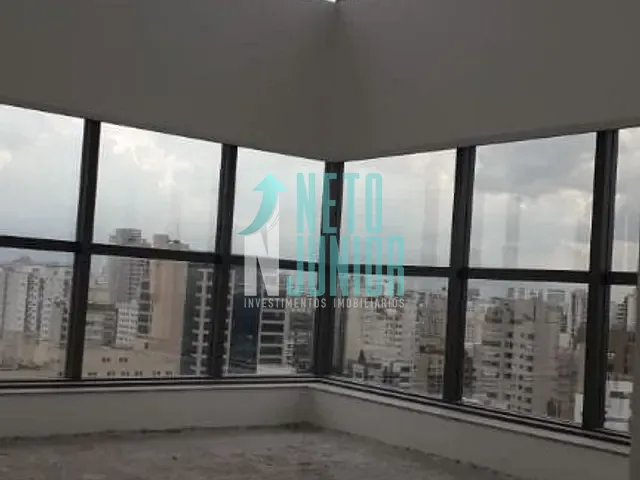 Conjunto com 372m², para alugar, no bairro Moema em São Paulo