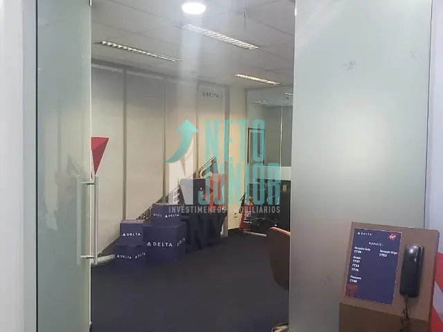 Conjunto com 1045m², para alugar, no bairro Vila Olímpia em São Paulo