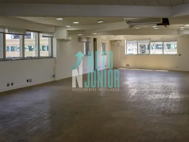 Conjunto com 164m², à venda ou para alugar, no bairro Vila Olímpia em São Paulo