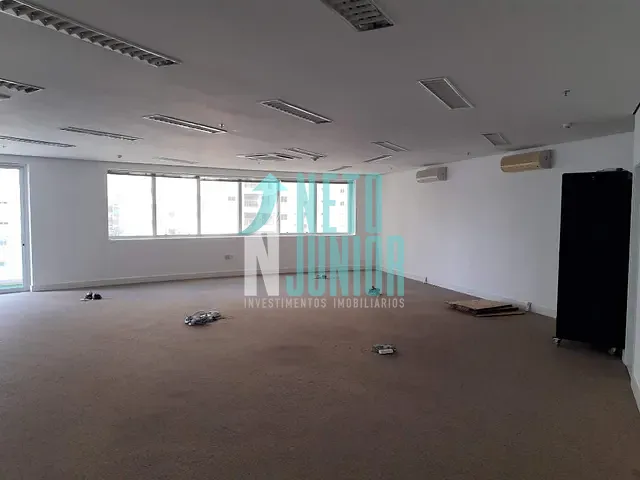 Conjunto com 320m², à venda ou para alugar, no bairro Cerqueira César em São Paulo