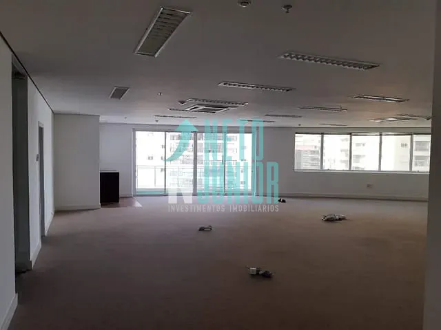 Conjunto com 320m², à venda ou para alugar, no bairro Cerqueira César em São Paulo