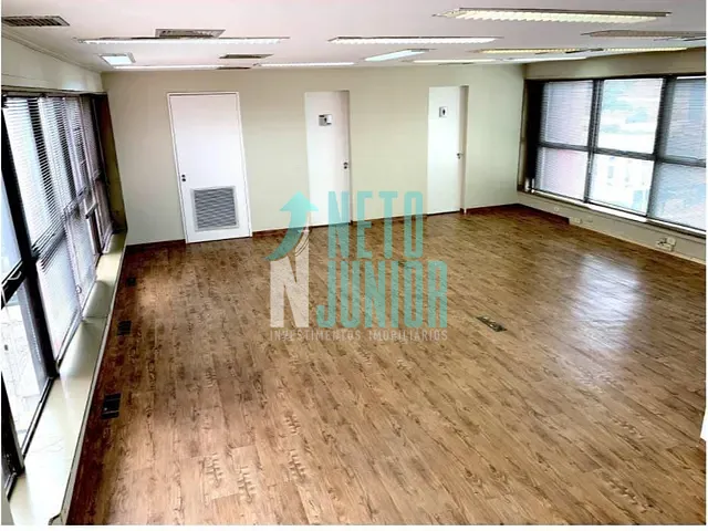 Conjunto com 180m², à venda ou para alugar, no bairro Chácara Santo Antônio em São Paulo