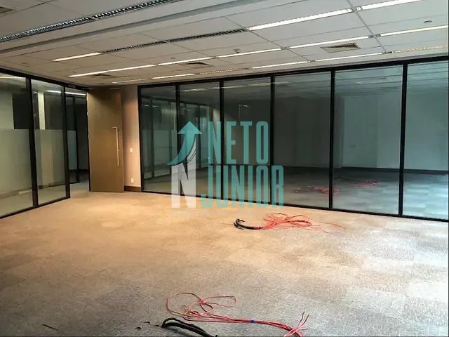Conjunto com 471m², à venda ou para alugar, no bairro Vila Nova Conceição em São Paulo