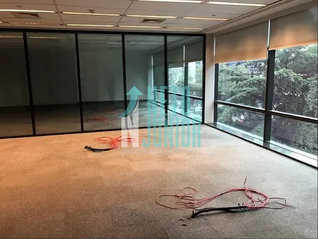 Conjunto com 471m², à venda ou para alugar, no bairro Vila Nova Conceição em São Paulo
