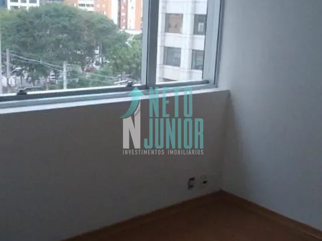 Conjunto com 38m², à venda, no bairro Indianópolis em São Paulo