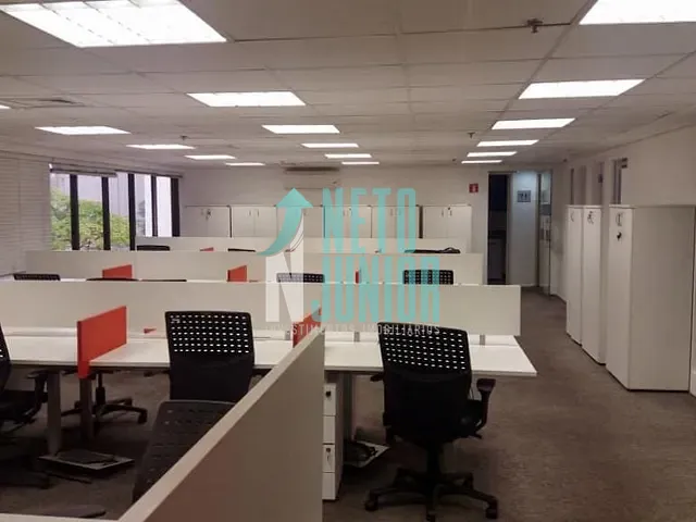 Conjunto com 340m², à venda ou para alugar, no bairro Brooklin Paulista em São Paulo
