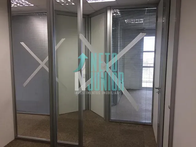 Conjunto com 145m², para alugar, no bairro Vila Cordeiro em São Paulo