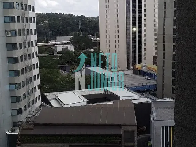 Conjunto com 180m², para alugar, no bairro Vila Olímpia em São Paulo