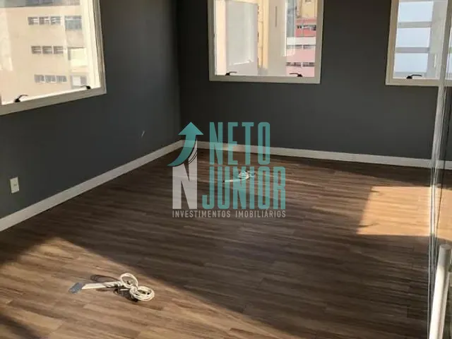 Conjunto com 140m², para alugar, no bairro Cerqueira César em São Paulo