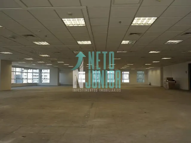 Conjunto com 610m², para alugar, no bairro Vila Nova Conceição em São Paulo