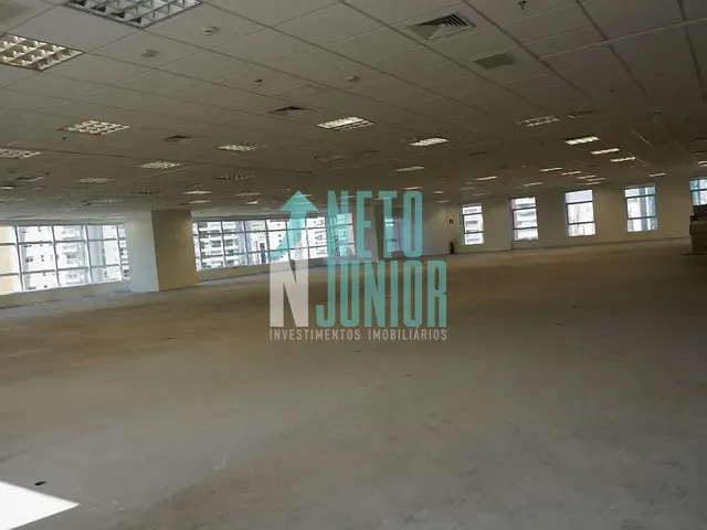 Conjunto com 610m², para alugar, no bairro Vila Nova Conceição em São Paulo