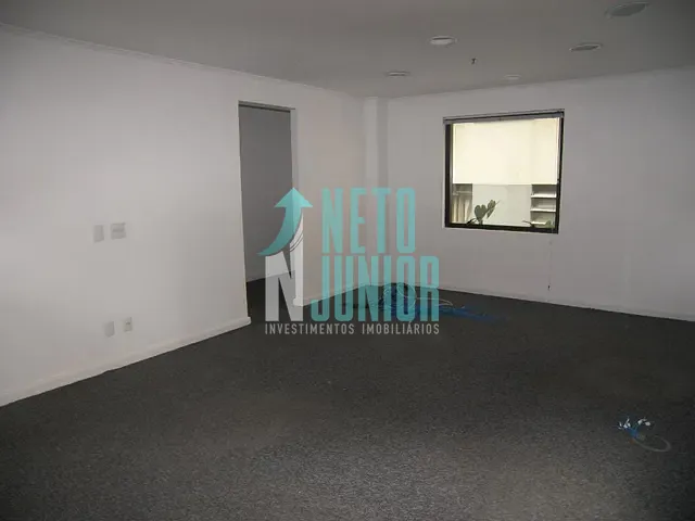 Conjunto com 220m², para alugar, no bairro Jardim Paulista em São Paulo