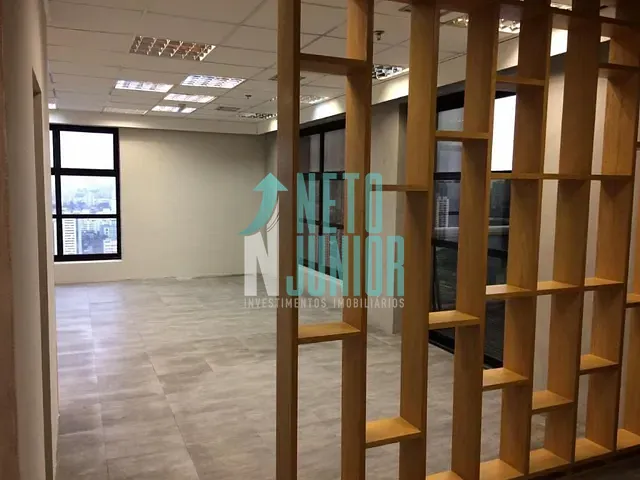 Conjunto com 134m², para alugar, no bairro Vila Cordeiro em São Paulo