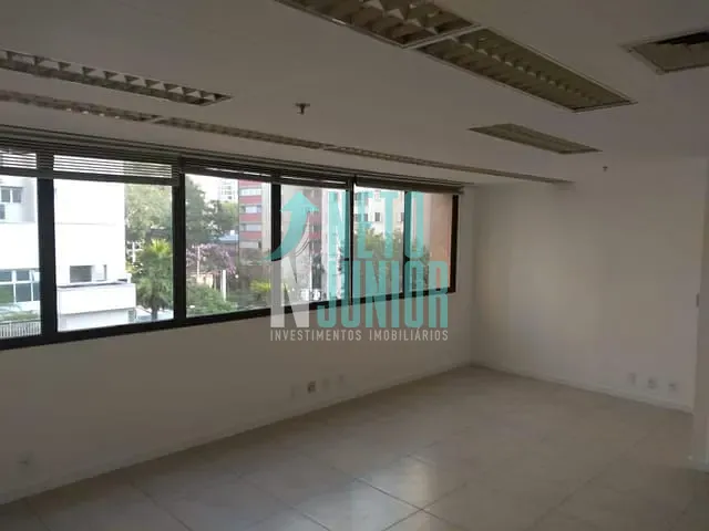 Conjunto com 60m², à venda ou para alugar, no bairro Vila Olímpia em São Paulo