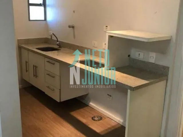 Conjunto com 211m², para alugar, no bairro Jardim Paulistano em São Paulo