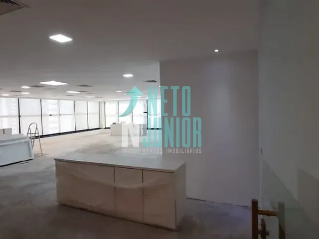 Conjunto com 162m², para alugar, no bairro Vila Olímpia em São Paulo