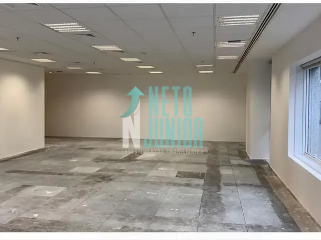 Conjunto com 130m², para alugar, no bairro Cidade Monções em São Paulo
