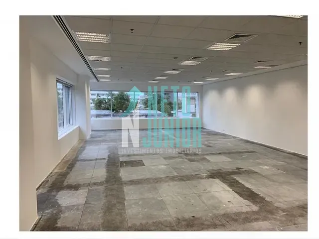 Conjunto com 130m², para alugar, no bairro Cidade Monções em São Paulo