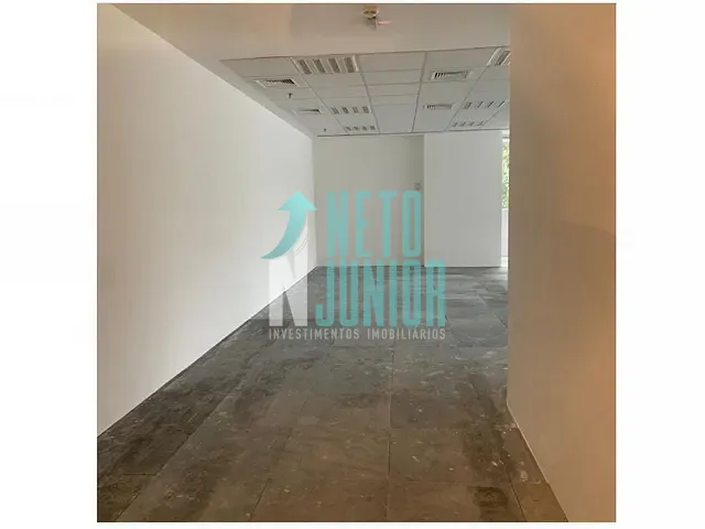 Conjunto com 130m², para alugar, no bairro Cidade Monções em São Paulo