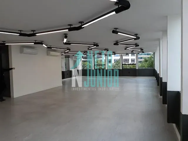 Conjunto com 286m², à venda ou para alugar, no bairro Vila Olímpia em São Paulo