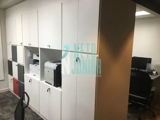 Conjunto com 280m², para alugar, no bairro Jardim Paulistano em São Paulo