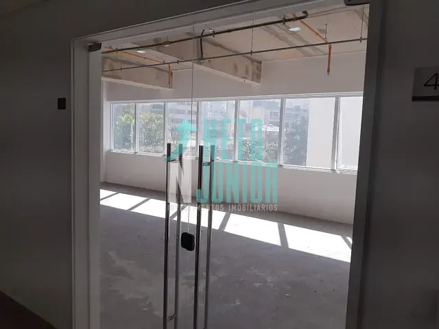 Conjunto com 266m², à venda ou para alugar, no bairro Cerqueira César em São Paulo