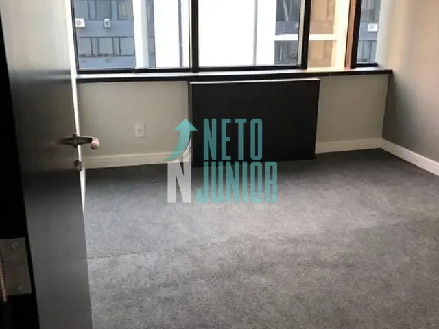 Conjunto com 100m², à venda ou para alugar, no bairro Brooklin Novo em São Paulo