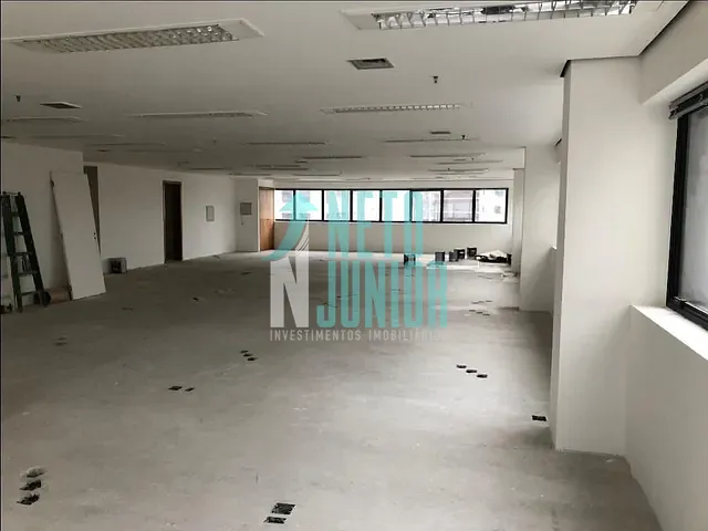 Conjunto com 218m², para alugar, no bairro Vila Olímpia em São Paulo