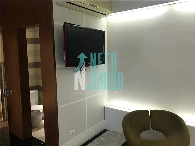 Conjunto com 240m², à venda, no bairro Vila Olímpia em São Paulo