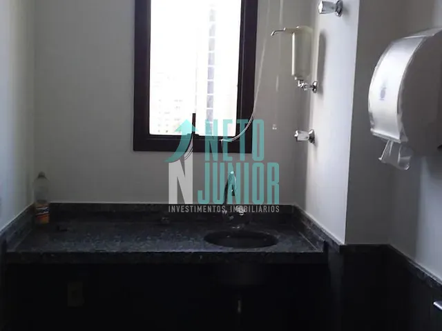 Conjunto com 280m², à venda ou para alugar, no bairro Itaim Bibi em São Paulo
