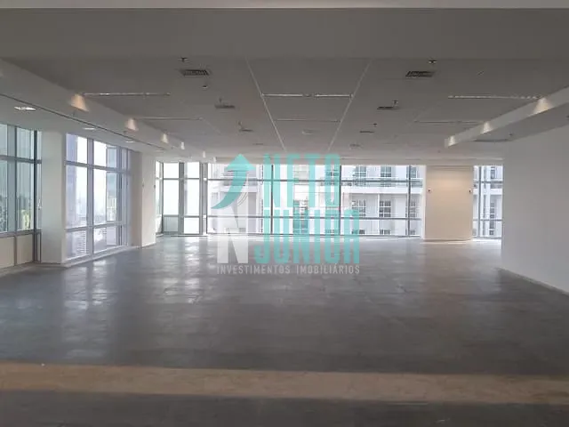 Conjunto com 701m², para alugar, no bairro Brooklin em São Paulo