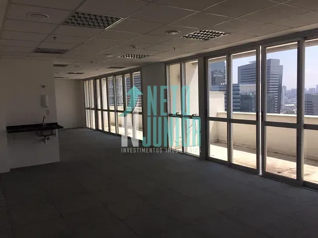 Conjunto com 126m², para alugar, no bairro Vila São Francisco em São Paulo